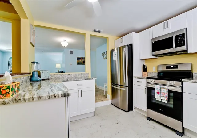5th image of 601 Saint Judes Dr, Longboat Key, FL 34228 | MLS# A4701615