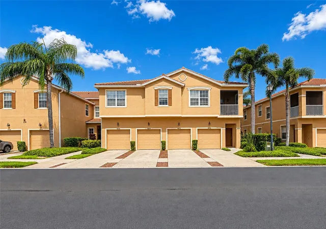 1st image of 3426 Parkridge Cir #34-105, Sarasota, FL 34243 | MLS# A4701623