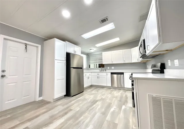 4th image of 2612 Mcdaniel Dr, Kissimmee, FL 34758 | MLS# S5154722
