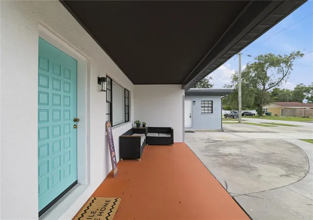 Photo 1 of Single family home for sale at 2607 W Crest Ave, Tampa, FL 33614 | MLS# TB8534433 | Listing updated on 2026-10-05