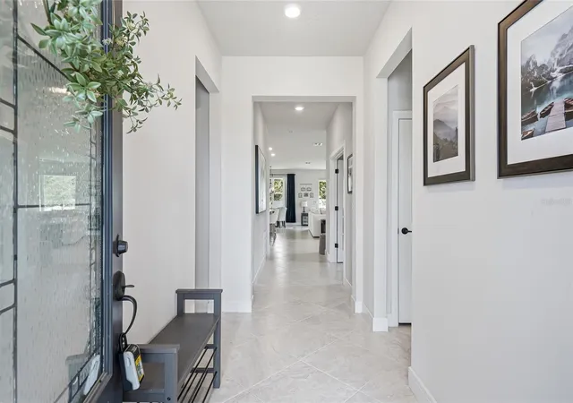 5th image of 4678 Dover Bluff Ct, Valrico, FL 33594 | MLS# TB8534455