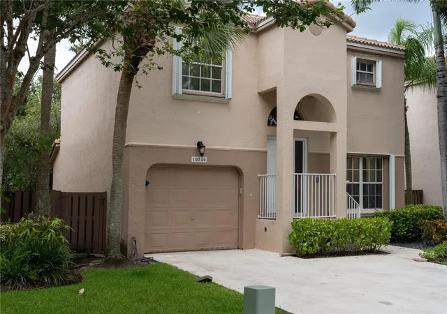 2nd image of 10740 Nw 12th Manor, Plantation, FL 33322 | MLS# P4939468