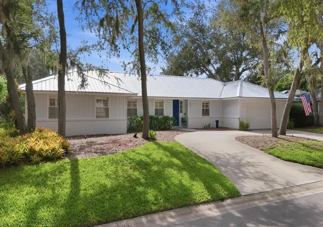 1st image of 5505 Beneva Woods Cir, Sarasota, FL 34233 | MLS# A4701674