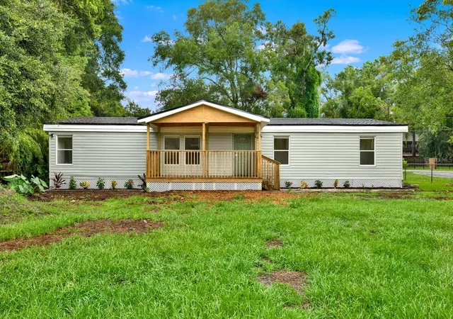 Photo 1 of Manufactured home for sale at 5801 Myrtle Ln, Tampa, FL 33625 | MLS# TB8534596 | Listing updated on 2026-09-04