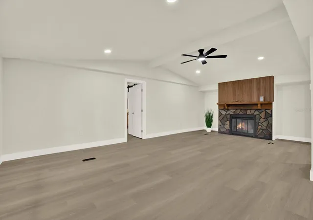 Photo 2 of Manufactured home for sale at 5801 Myrtle Ln, Tampa, FL 33625 | MLS# TB8534596 | Listing updated on 2026-09-04