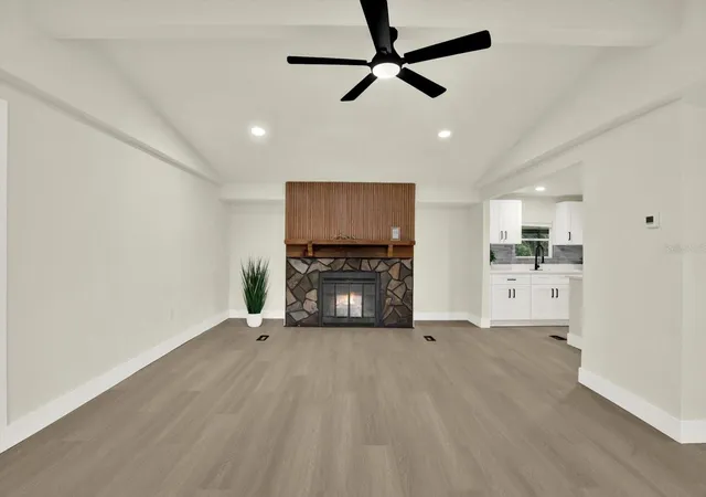 Photo 4 of Manufactured home for sale at 5801 Myrtle Ln, Tampa, FL 33625 | MLS# TB8534596 | Listing updated on 2026-09-04