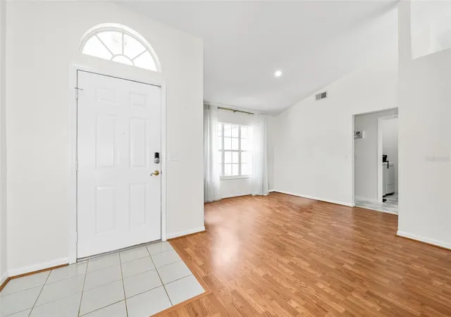 4th image of 10001 Nw 12Th Ln, Gainesville, FL 32606 | MLS# GC542378