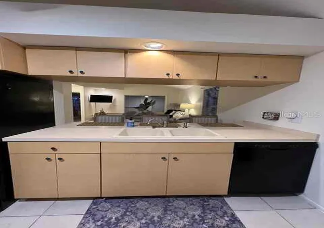 4th image of 3761 Lake Shore Dr, Palm Harbor, FL 34684 | MLS# W7888148
