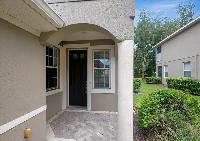 Photo 3 of Townhouse for sale at 7413 Ter River Dr, Temple Terrace, FL 33637 | MLS# TB8534634 | Listing updated on 2026-08-19