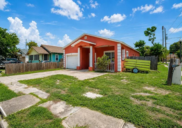 Photo 12 of Multi family home for sale at 1440 Prescott St S, Saint Petersburg, FL 33712 | MLS# TB8534682 | Listing updated on 2026-08-20