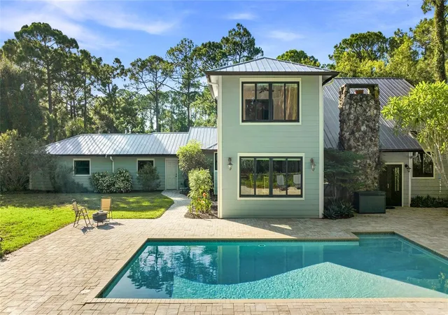 3rd image of 6950 El Dorado Dr, Sarasota, FL 34240 | MLS# A4701710