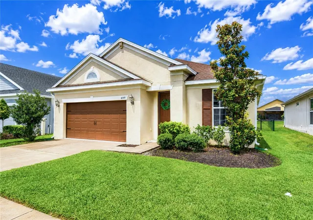 Photo 1 of Single family home for sale at 4749 Rolling Green Dr, Wesley Chapel, FL 33543 | MLS# TB8534708 | Listing updated on 2026-10-05