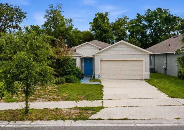 2nd image of 209 Meghan Cir, Deland, FL 32724 | MLS# O6429801