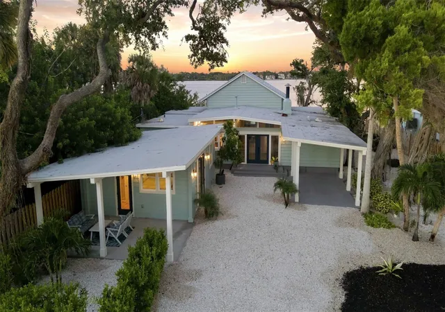 Photo 3 of Single family home for sale at 1275 Port Ln, Sarasota, FL 34242 | MLS# A4701740 | Listing updated on 2026-09-08