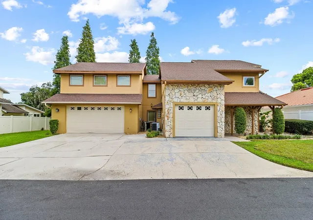 Photo 4 of Single family home for sale at 614 Mountain Lake Pl, Lakeland, FL 33813 | MLS# L4963955 | Listing updated on 2026-10-09