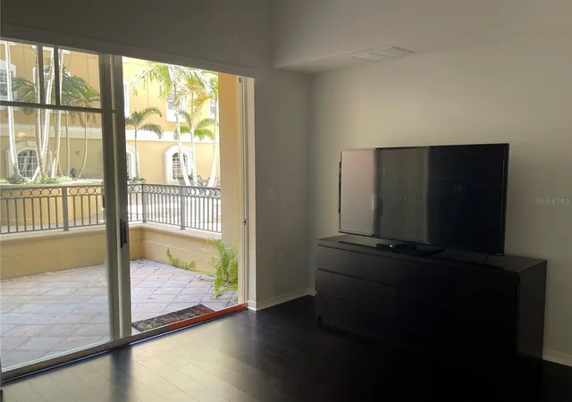 5th image of 1064 N Tamiami Trl #1122, Sarasota, FL 34236 | MLS# A4701745