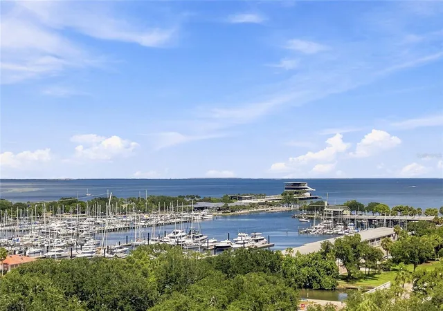 2nd image of 175 1st St S #1008, Saint Petersburg, FL 33701 | MLS# TB8534789