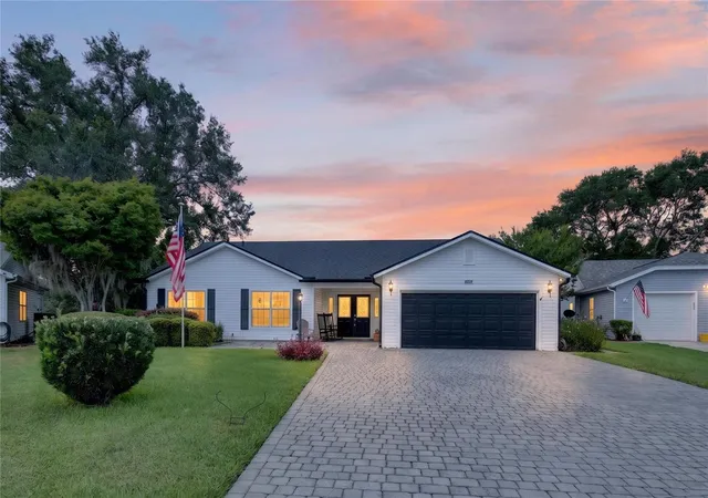 Photo 2 of Single family home for sale at 25102 Meriweather Rd, Leesburg, FL 34748 | MLS# G5115853 | Listing updated on 2026-10-10
