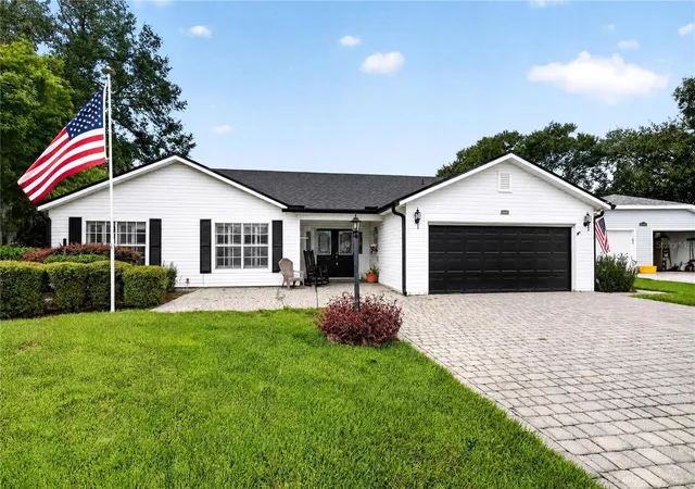 Photo 3 of Single family home for sale at 25102 Meriweather Rd, Leesburg, FL 34748 | MLS# G5115853 | Listing updated on 2026-10-10