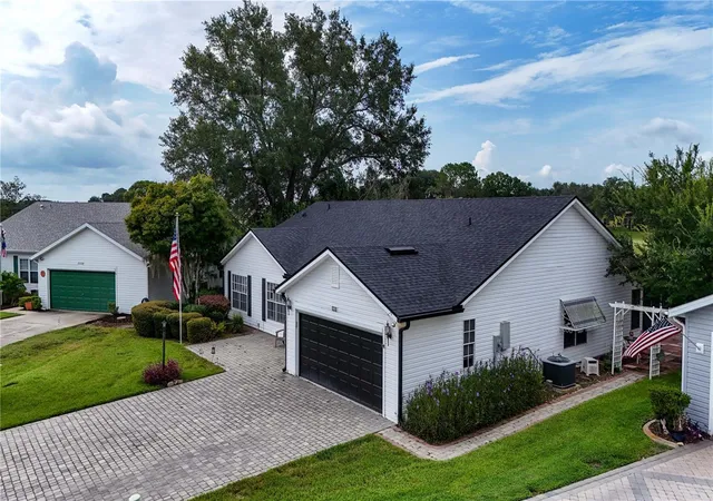 Photo 4 of Single family home for sale at 25102 Meriweather Rd, Leesburg, FL 34748 | MLS# G5115853 | Listing updated on 2026-10-10