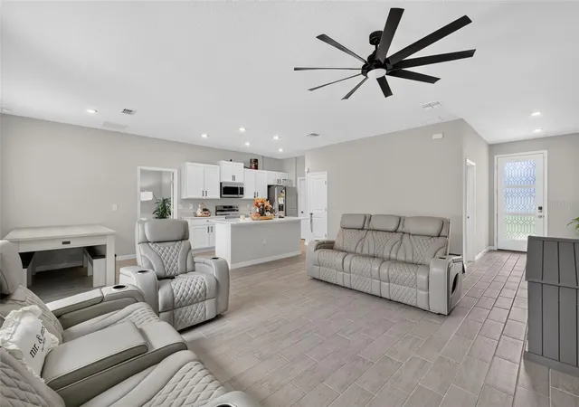 Photo 5 of House for sale at 149 Marion Oaks Golf Rd, Ocala, FL 34473 | MLS# G5115859 | Listing updated on 2026-08-19