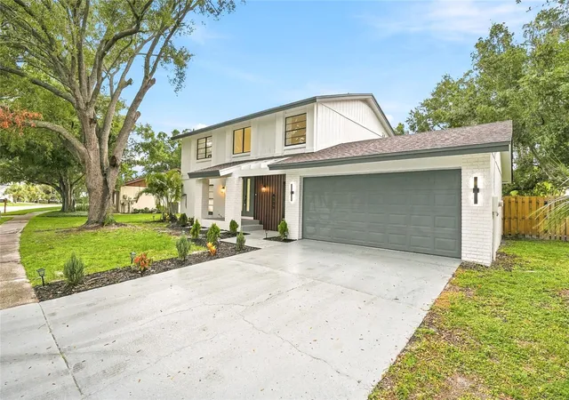 2nd image of 4505 Whitworth Ln, Tampa, FL 33624 | MLS# TB8534842