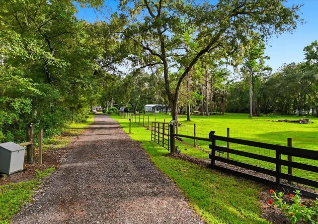 4th image of 22256 Cheraton Rd, Brooksville, FL 34602 | MLS# L4963961