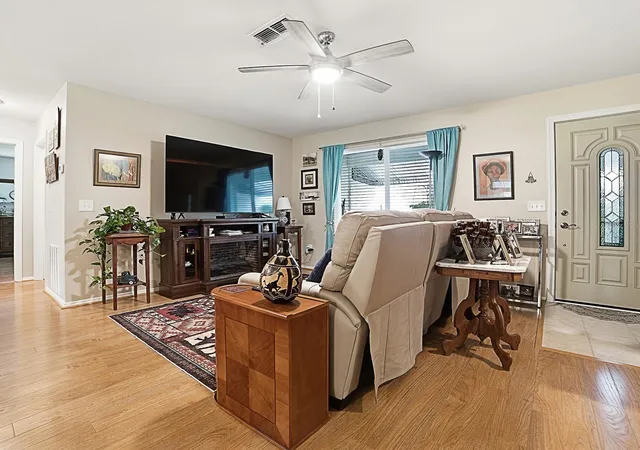 image of 1507 Gardena Ct, Lady Lake, FL 32159 | MLS# G5115869