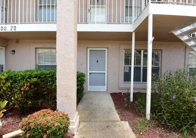 Listing Photo 3 - Condo for sale in building located at 4908 Myrtle Oak Dr, New Port Richey, FL 34653 - Unit #12