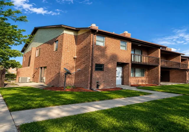 Photo 2 of Condo for sale at 5032 Downing St #10, Orlando, FL 32839 | MLS# O6429932 | Listing updated on 2026-08-29