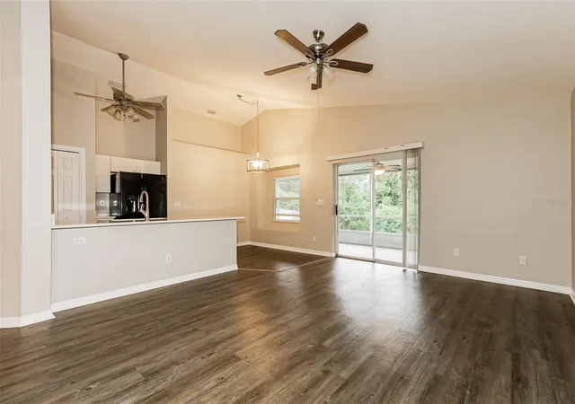 Photo 3 of Single family home for sale at 823 Rocky Mountain Ct, Valrico, FL 33594 | MLS# O6429958 | Listing updated on 2026-09-02