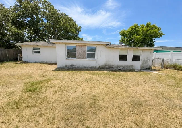 11th image of 3303 Eisenhower Dr, Holiday, FL 34691 | MLS# S5154821