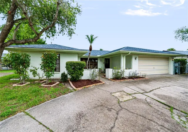 Photo 48 of Single family home for sale at 9520 Lake Christina Ln, Port Richey, FL 34668 | MLS# TB8534913 | Listing updated on 2026-08-30