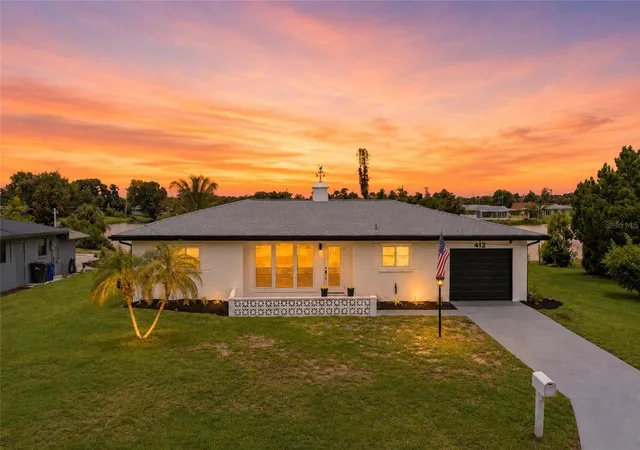 Photo 1 of Single family home for sale at 412 W Shade Dr, Venice, FL 34293 | MLS# O6429981 | Listing updated on 2026-08-19