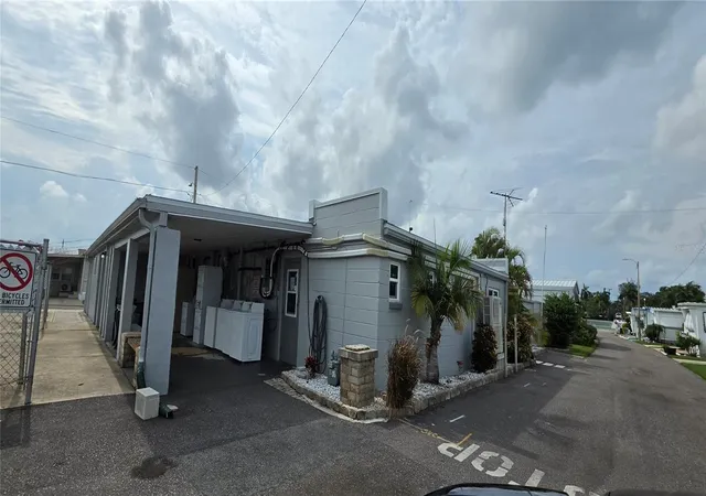 16th image of 800 32nd Ave S #227, Saint Petersburg, FL 33705 | MLS# TB8534950