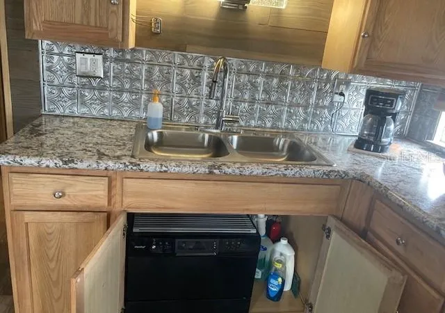 4th image of 800 32Nd Ave S #227, Saint Petersburg, FL 33705 | MLS# TB8534950