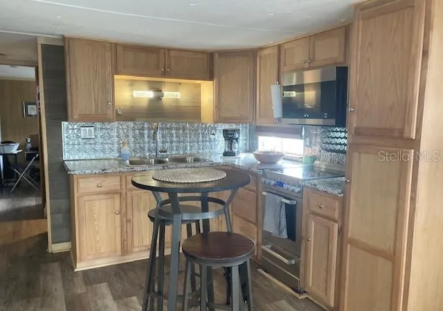 5th image of 800 32Nd Ave S #227, Saint Petersburg, FL 33705 | MLS# TB8534950