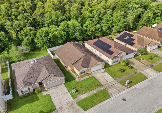 Photo 3 of Single family home for sale at 2350 Topaz Trl, Kissimmee, FL 34743 | MLS# O6429993 | Listing updated on 2026-09-22