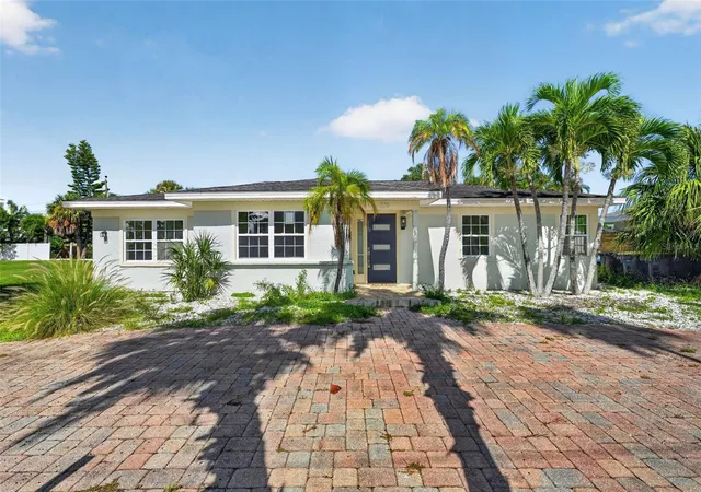 54th image of 870 Narcissus Ave, Clearwater Beach, FL 33767 | MLS# TB8534961