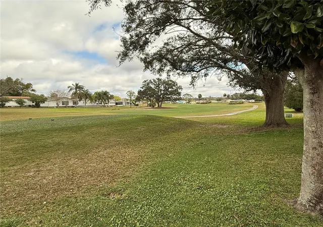 14th image of 1532 W Schwartz Blvd, Lady Lake, FL 32159 | MLS# G5115892