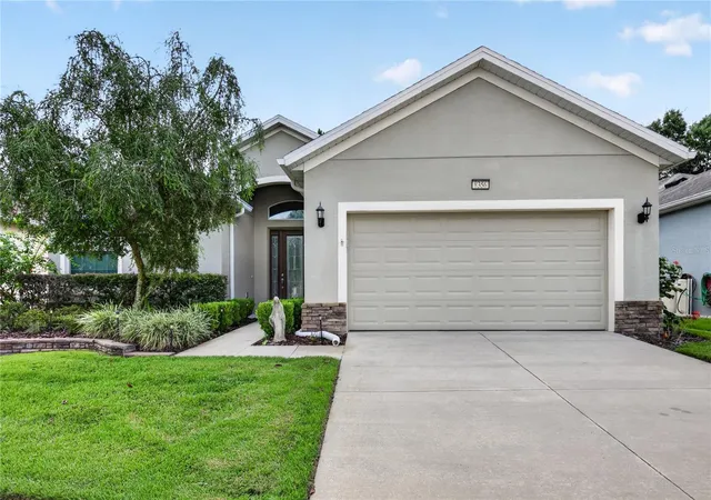 1st image of 8356 Bridgeport Bay Cir, Mount Dora, FL 32757 | MLS# G5115896