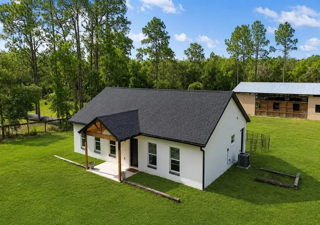 2nd image of 11670 Se 55th Ln, Morriston, FL 32668 | MLS# OM729624