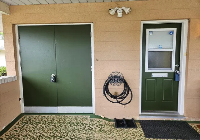 Photo 3 of Single family home for sale at 1505 N Pebble Beach Blvd, Sun City Center, FL 33573 | MLS# TB8535039 | Listing updated on 2026-08-24