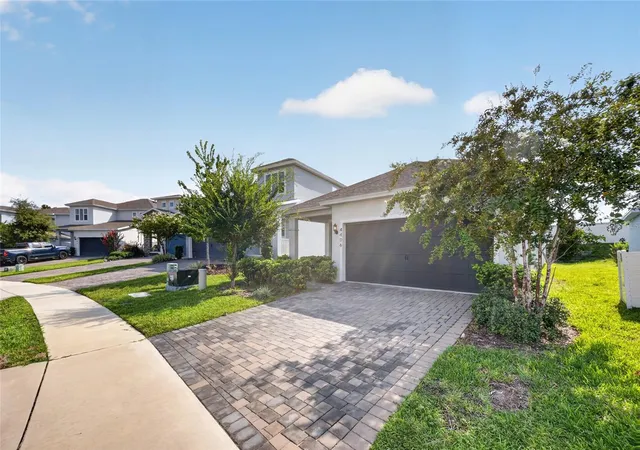 Photo 2 of Single family home for sale at 4406 Davos Dr, Clermont, FL 34711 | MLS# G5115908 | Listing updated on 2026-10-13