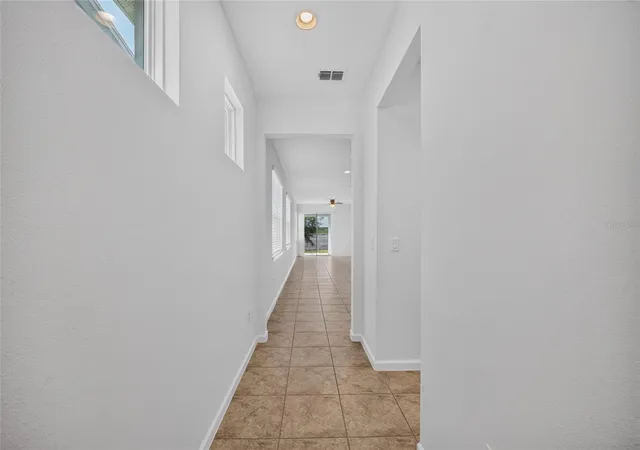 Photo 4 of Single family home for sale at 4406 Davos Dr, Clermont, FL 34711 | MLS# G5115908 | Listing updated on 2026-10-13
