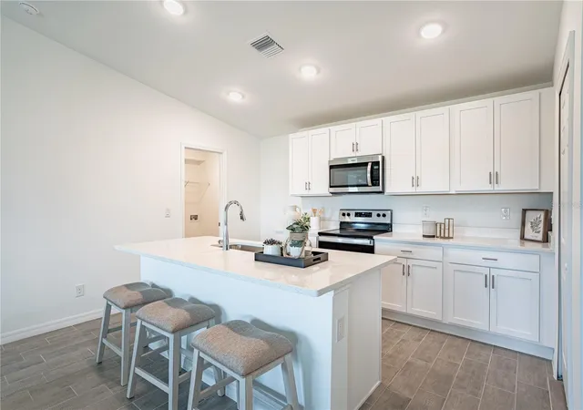 2nd image of 334 Kindred Blvd, Port Charlotte, FL 33954 | MLS# A4701825