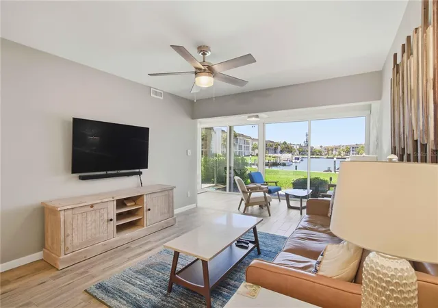 4th image of 4340 Falmouth Dr #104, Longboat Key, FL 34228 | MLS# A4701827