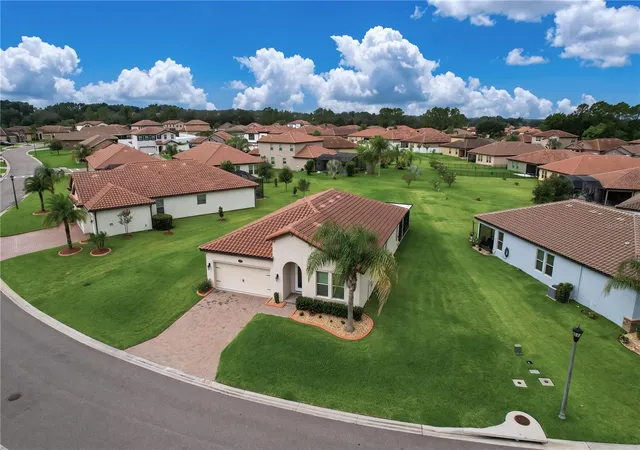 Photo 3 of Single family home for sale at 4125 Prima Lago Cir, Lakeland, FL 33810 | MLS# TB8535124 | Listing updated on 2026-10-21