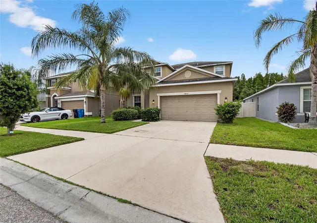2nd image of 8435 Hunters Fork Loop, Ruskin, FL 33573 | MLS# TB8535129