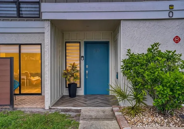 2nd image of 4001 Beneva Rd #310, Sarasota, FL 34233 | MLS# A4701859